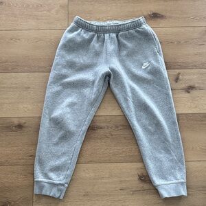 Nike Men’s Light Gray Joggers Size Large, 25” inseam